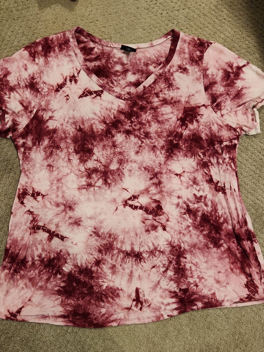 Women’s Tie-Dye V-Neck Short Sleeve Top - Pink/Burgundy 1X